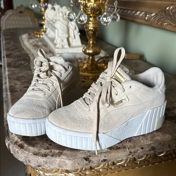 Puma Cream Sneakers with Thick Platform Sole - Picture 1 of 12